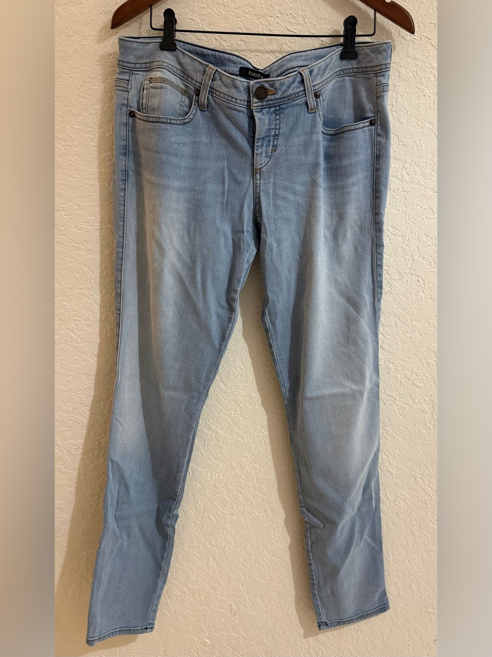 Bebe Light Wash Stretch Skinny Jeans 30